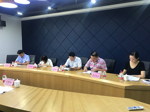 20180925拱墅區(qū)協(xié)調(diào)勞動關(guān)系三方會議在建華文創(chuàng)集團(tuán)順利召開 (2).jpg